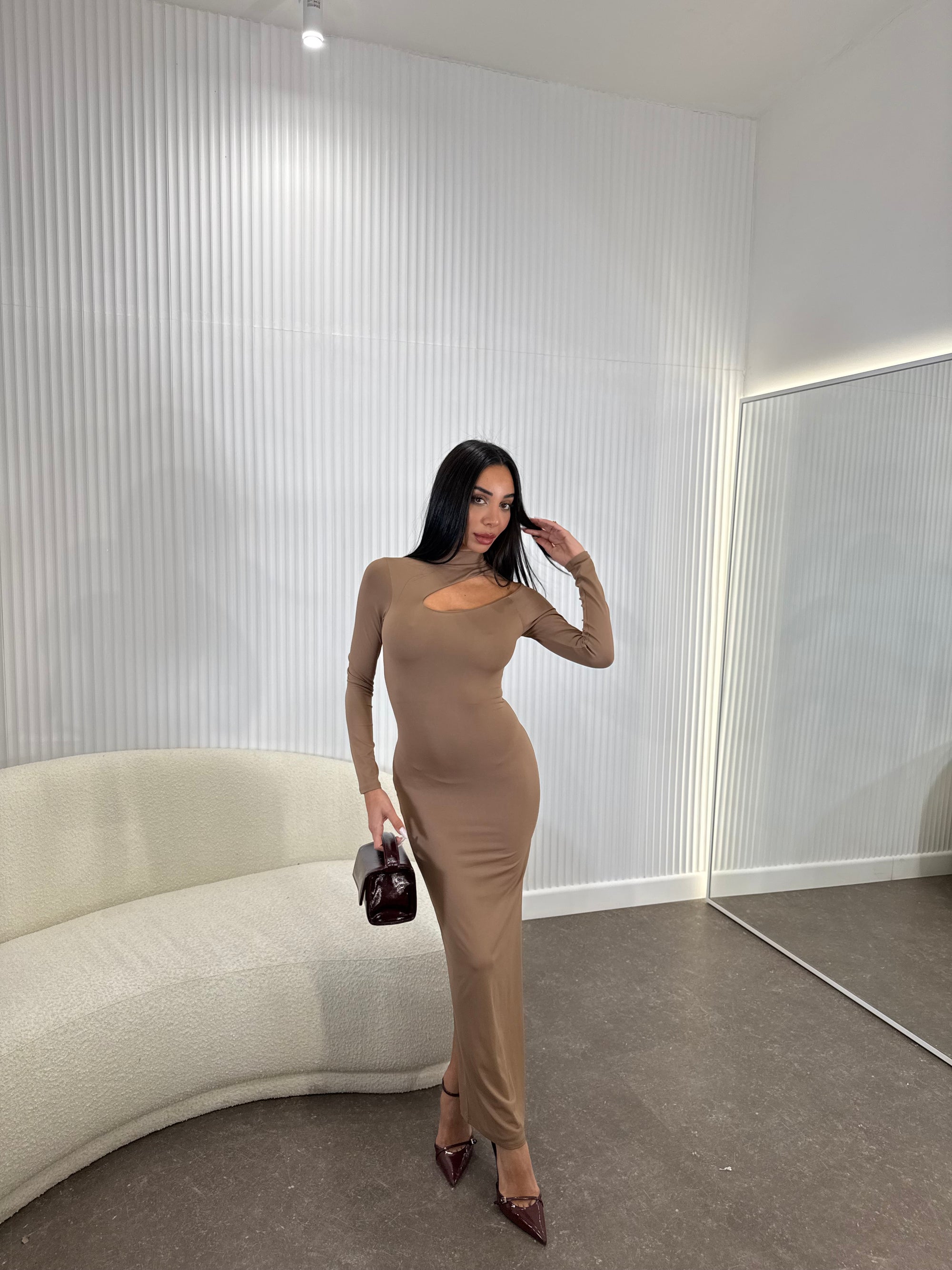 Dress kim cut out