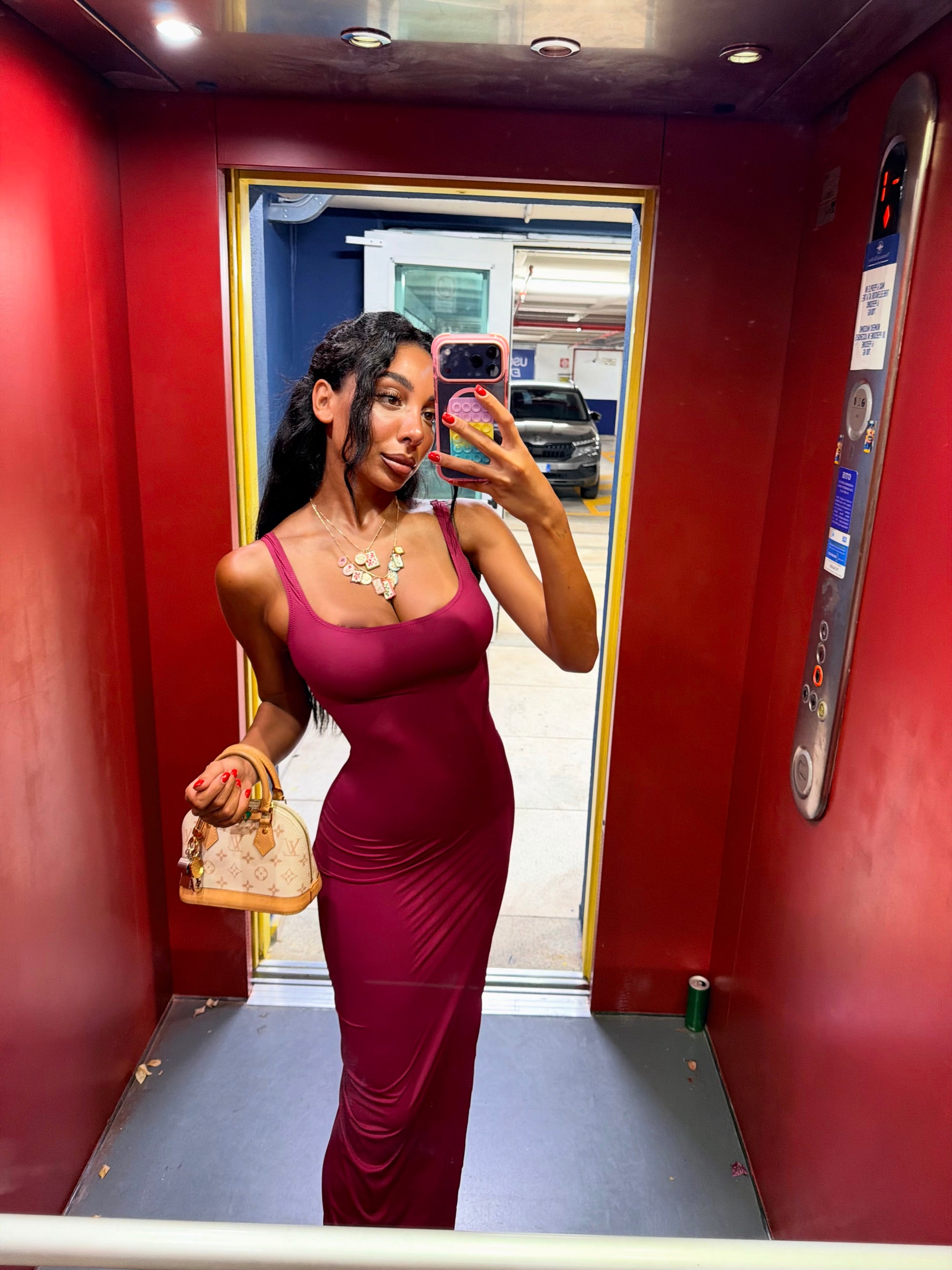 Dress Mirty